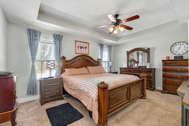 5677 E Pearson Parkway, Strafford, MO 65757