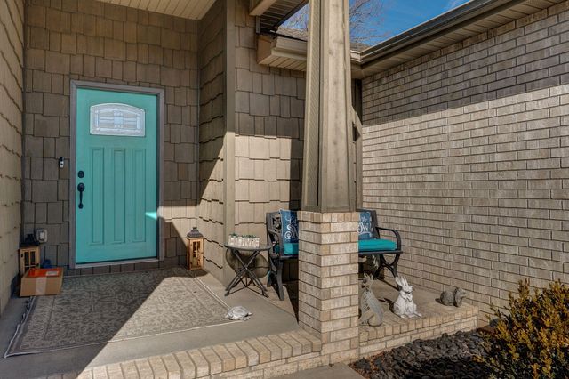 5677 E Pearson Parkway, Strafford, MO 65757