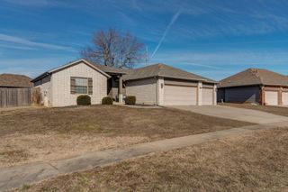 5677 E Pearson Parkway, Strafford, MO 65757