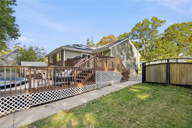 29 Reservoir Street, Fall River, MA 02723