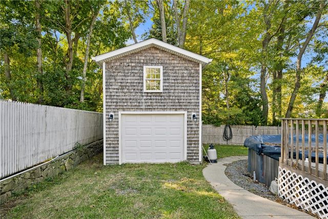 29 Reservoir Street, Fall River, MA 02723