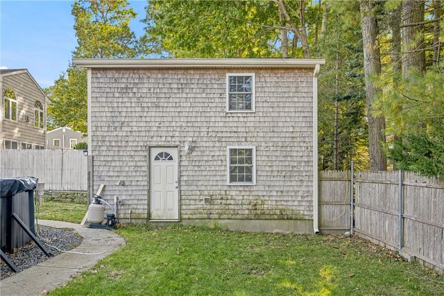 29 Reservoir Street, Fall River, MA 02723