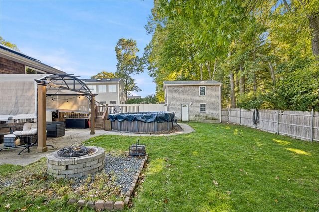29 Reservoir Street, Fall River, MA 02723