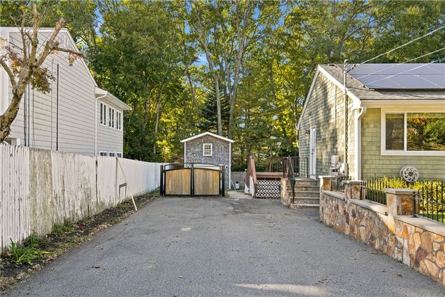 29 Reservoir Street, Fall River, MA 02723