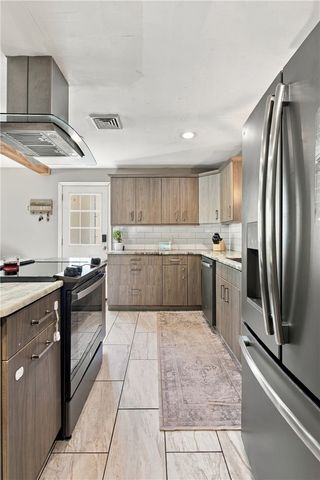 29 Reservoir Street, Fall River, MA 02723