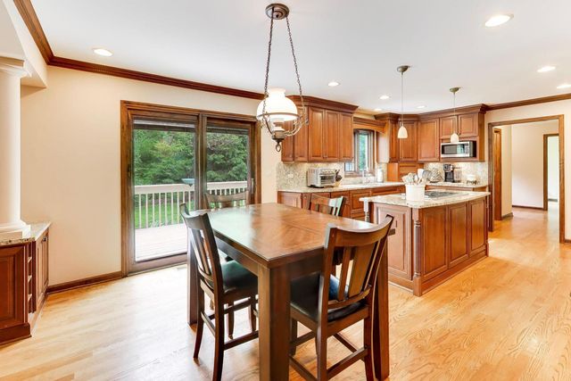 2302 Lisa Court, Rolling Meadows, IL 60067