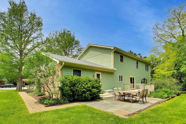2302 Lisa Court, Rolling Meadows, IL 60067