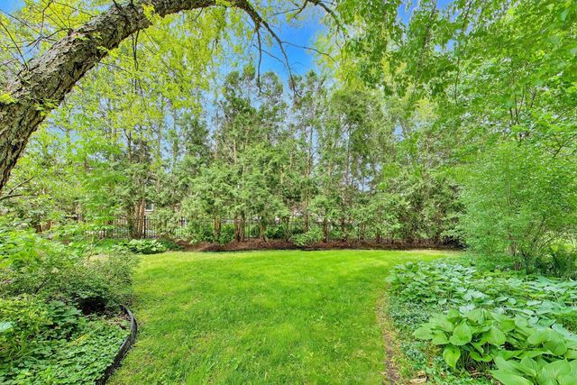 2302 Lisa Court, Rolling Meadows, IL 60067