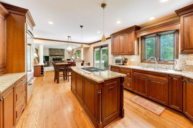 2302 Lisa Court, Rolling Meadows, IL 60067