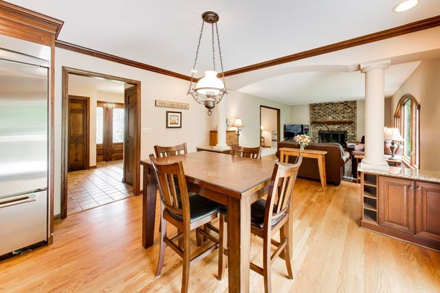 2302 Lisa Court, Rolling Meadows, IL 60067