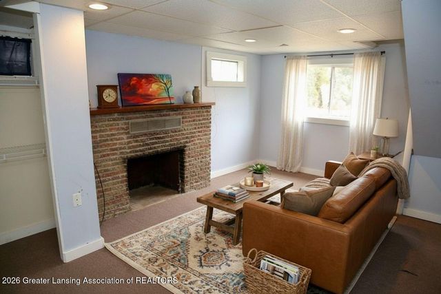 334 E Elm Street, Mason, MI 48854