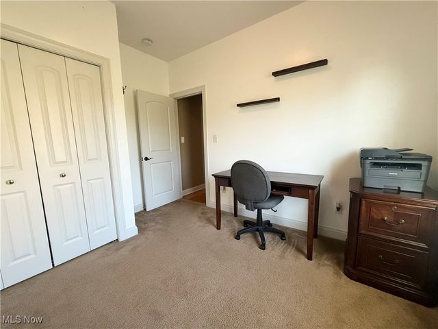 3204 Thorn Tree Drive, North Royalton, OH 44133