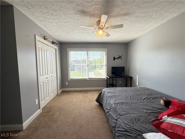 3204 Thorn Tree Drive, North Royalton, OH 44133