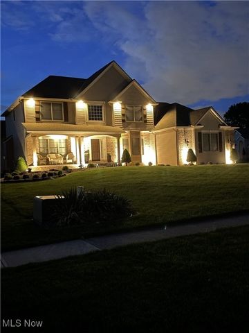 3204 Thorn Tree Drive, North Royalton, OH 44133