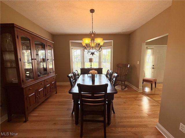 3204 Thorn Tree Drive, North Royalton, OH 44133