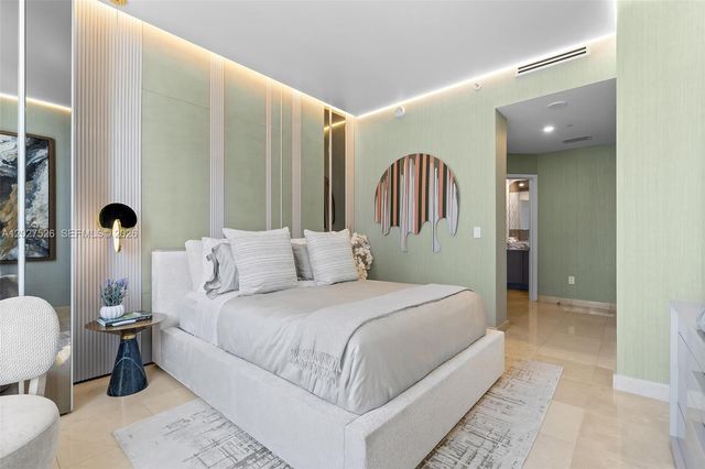 901 Brickell Key Boulevard 3304, Miami, FL 33131
