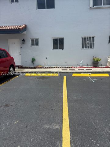 8172 NW 10th St 5, Miami, FL 33126