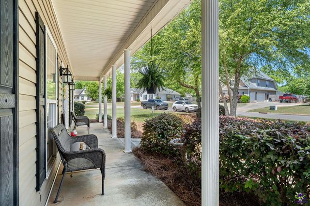 126 Pond Drive, Kathleen, GA 31047