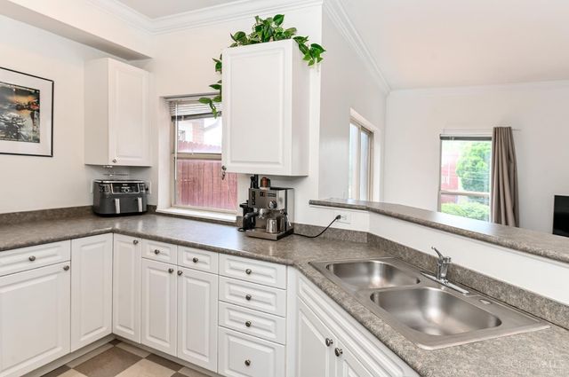 2822 Eden Avenue, Cincinnati, OH 45219