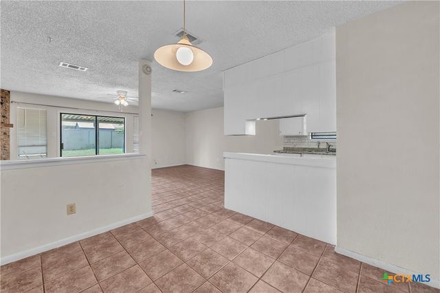 1123 Rhonda Lee Street, Copperas Cove, TX 76522