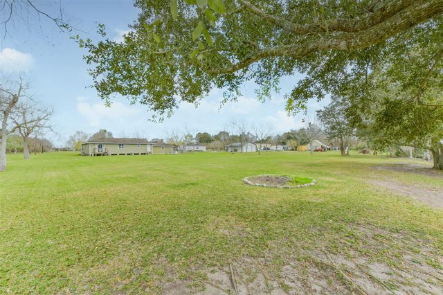 9002 Briarcrest Street CR225, Manvel, TX 77578