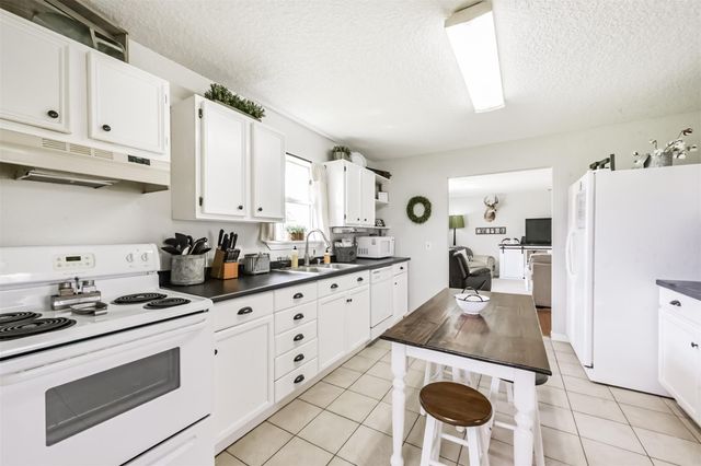 9002 Briarcrest Street CR225, Manvel, TX 77578