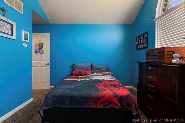 6022 Pine View Court, Jeffersonville, IN 47130