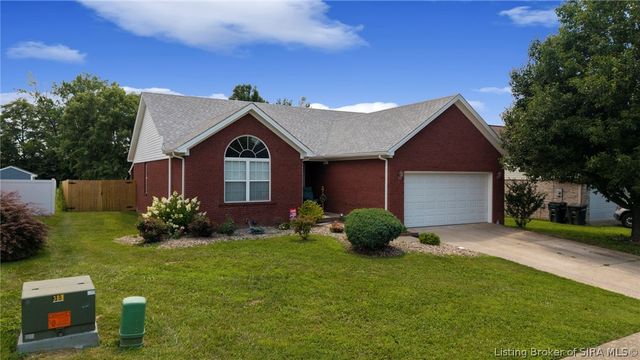 6022 Pine View Court, Jeffersonville, IN 47130