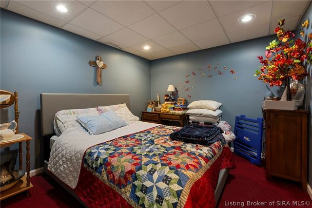 6022 Pine View Court, Jeffersonville, IN 47130