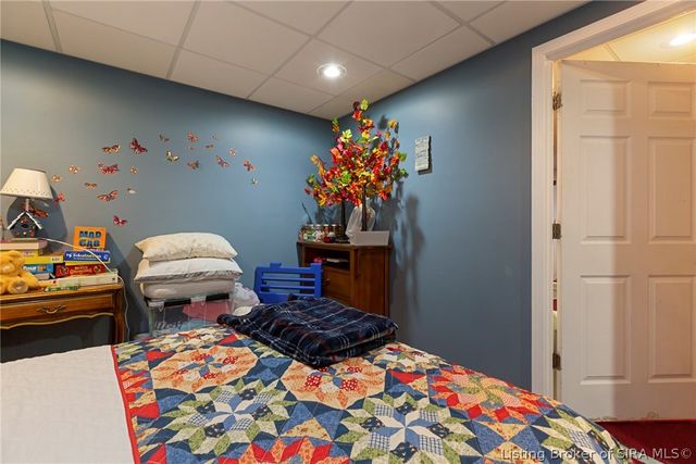 6022 Pine View Court, Jeffersonville, IN 47130