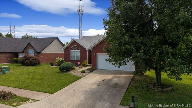 6022 Pine View Court, Jeffersonville, IN 47130