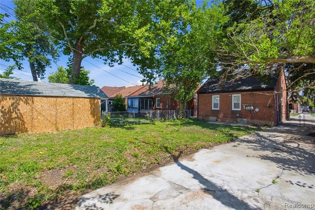 16853 Lindsay Street, Detroit, MI 48235