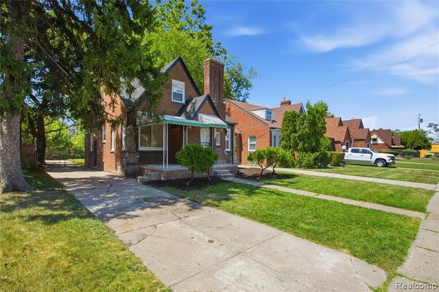 16853 Lindsay Street, Detroit, MI 48235