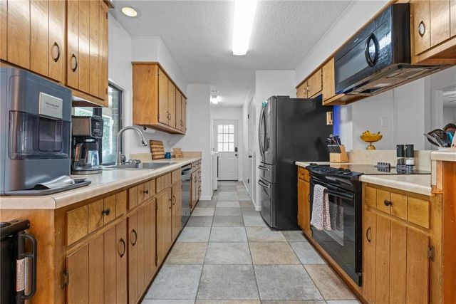 7187 Mill House Drive S, Mobile, AL 36619