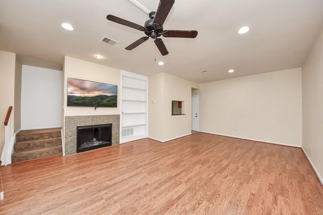 7447 Cambridge Street 106, Houston, TX 77054