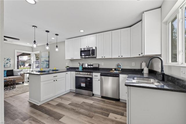 403 Draper DR, Norfolk, VA 23505