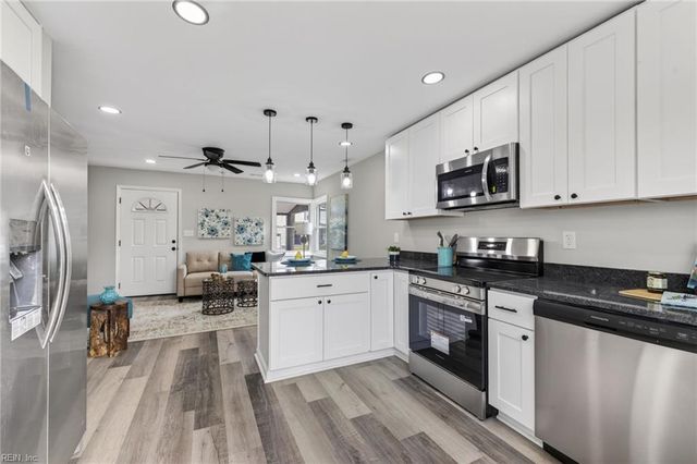 403 Draper DR, Norfolk, VA 23505