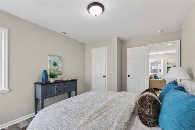 403 Draper DR, Norfolk, VA 23505