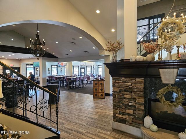 261 White Swan Drive, Vonore, TN 37885