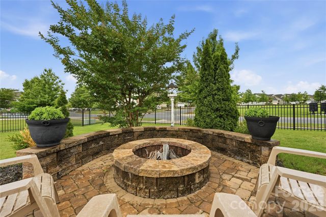 12109 Belmont Mansion Drive, Charlotte, NC 28273
