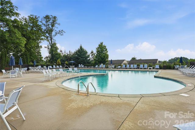 12109 Belmont Mansion Drive, Charlotte, NC 28273