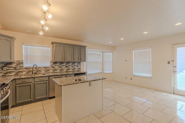 12536 TIERRA CHINA Court, El Paso, TX 79938