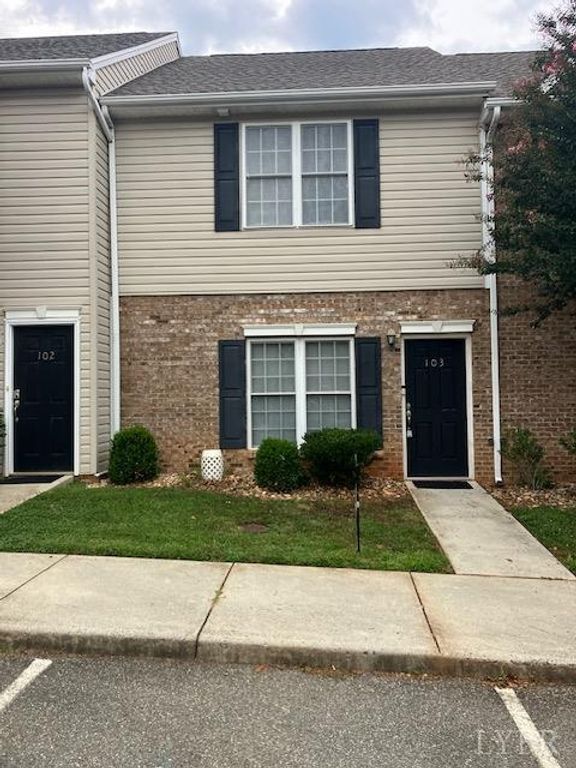 1600 Wards Ferry Road 103, Lynchburg, VA 24502