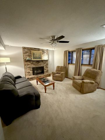 424 106th Avenue NW, Coon Rapids, MN 55448