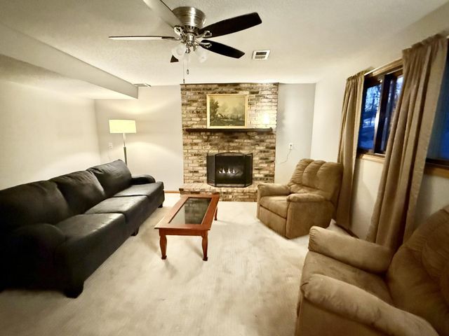 424 106th Avenue NW, Coon Rapids, MN 55448