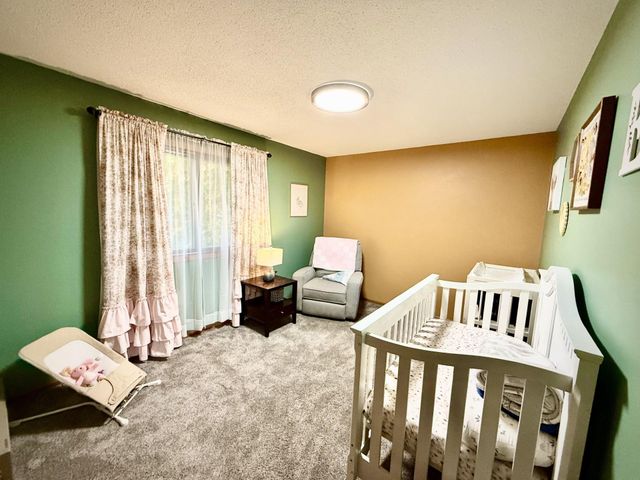 424 106th Avenue NW, Coon Rapids, MN 55448