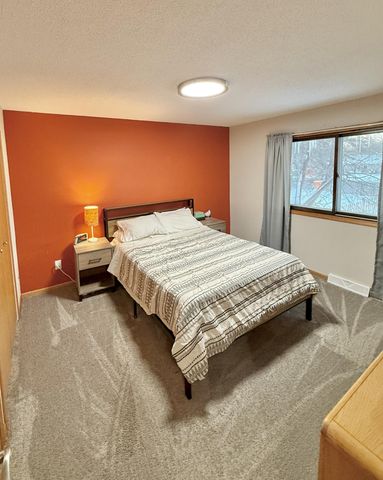 424 106th Avenue NW, Coon Rapids, MN 55448