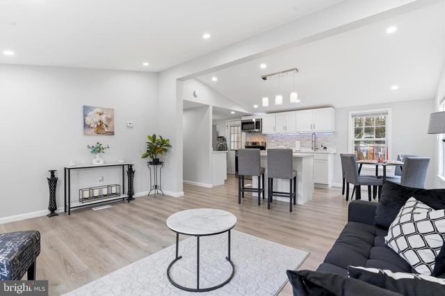 21514 FOREST RUN DR, Lexington Park, MD 20653