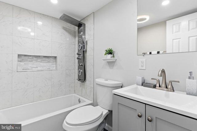 21514 FOREST RUN DR, Lexington Park, MD 20653