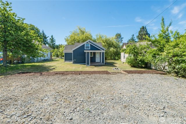 462 G Street, Blaine, WA 98230